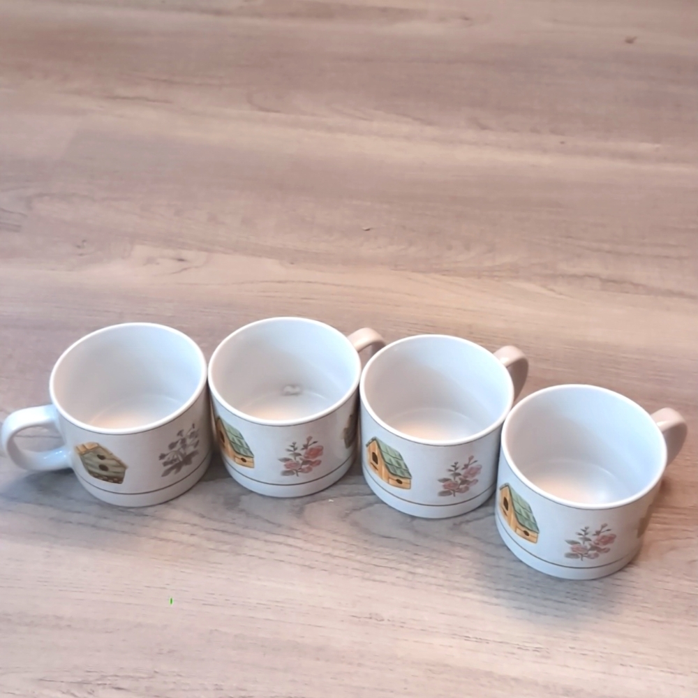 4 vintage everyday Gibson mugs